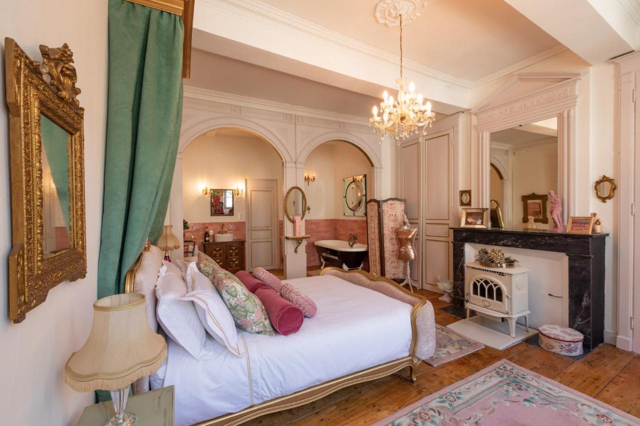 Luxueuses Suites&Chambres d'hôtes - accueil champagne, petit-déjeuner - Maison Champagne Condom Esterno foto