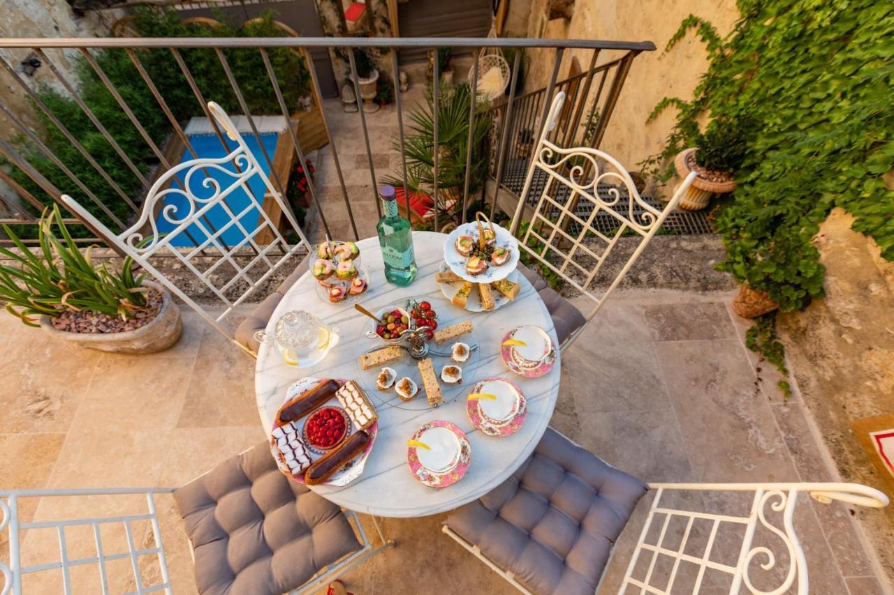 Luxueuses Suites&Chambres d'hôtes - accueil champagne, petit-déjeuner - Maison Champagne Condom Esterno foto