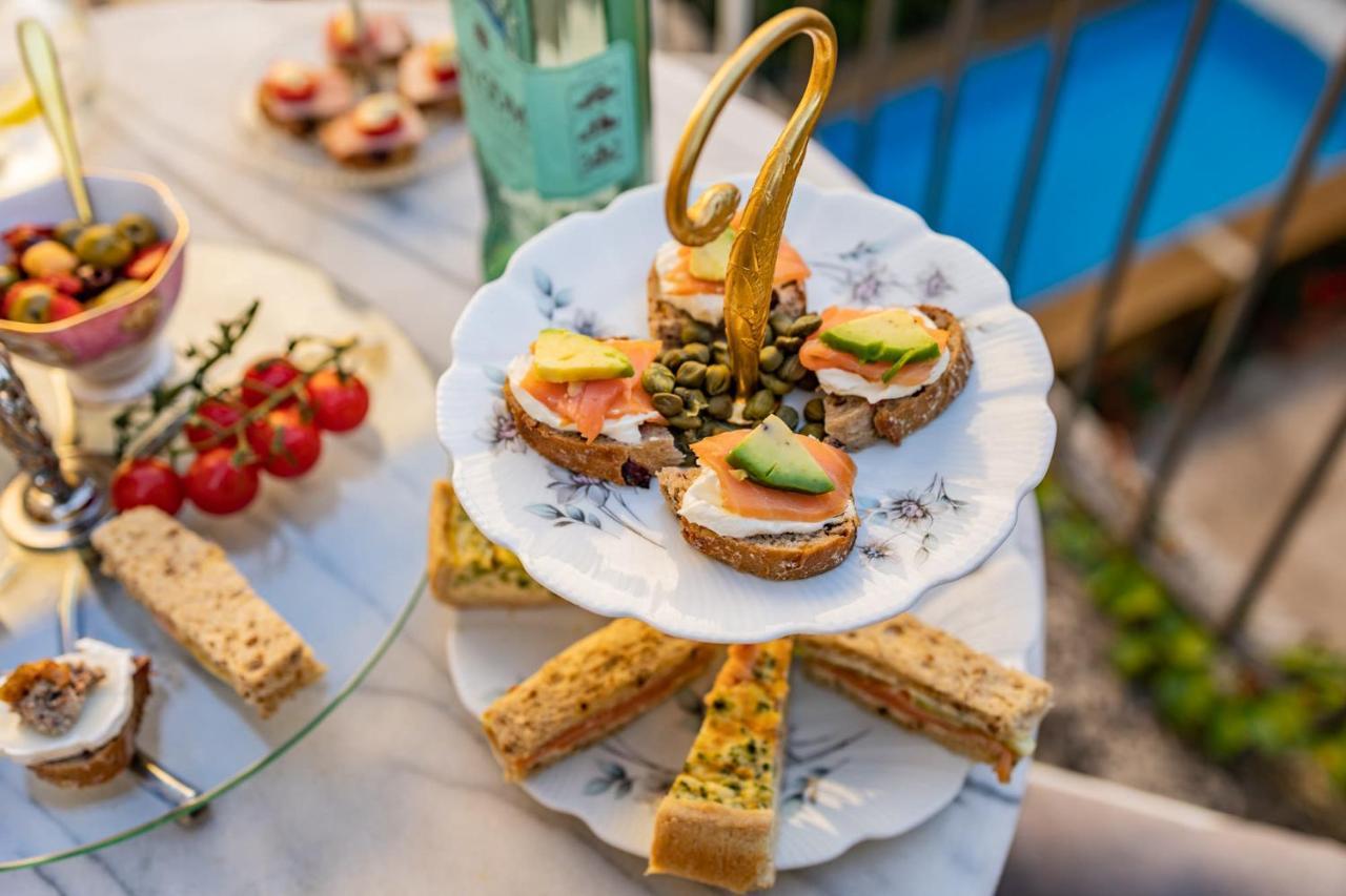 Luxueuses Suites&Chambres d'hôtes - accueil champagne, petit-déjeuner - Maison Champagne Condom Esterno foto