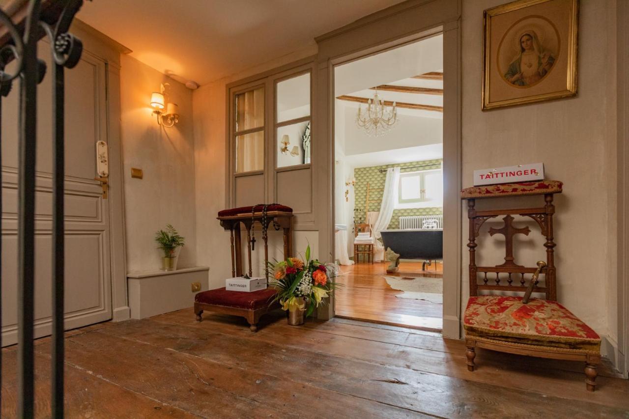 Luxueuses Suites&Chambres d'hôtes - accueil champagne, petit-déjeuner - Maison Champagne Condom Esterno foto