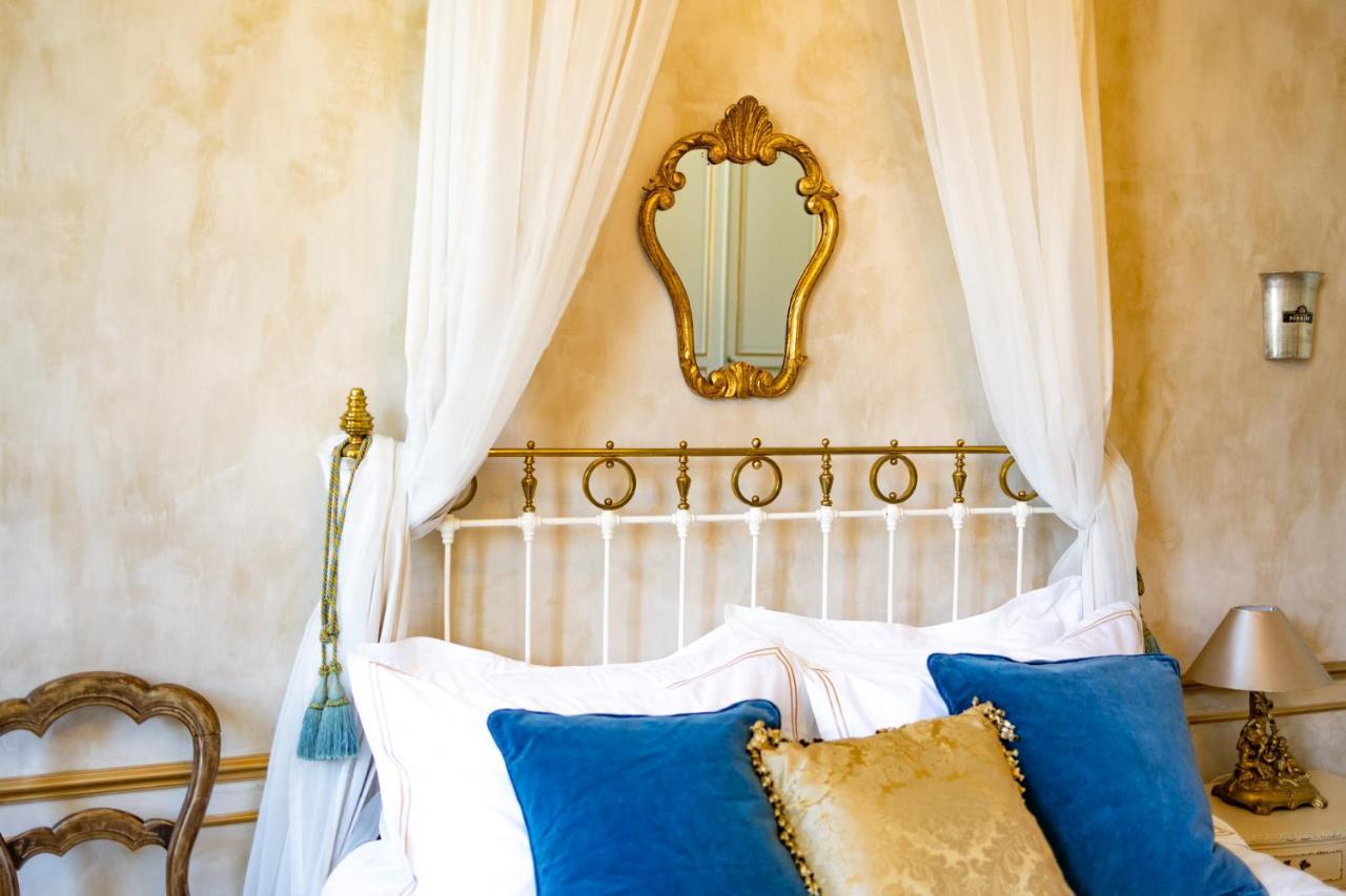 Luxueuses Suites&Chambres d'hôtes - accueil champagne, petit-déjeuner - Maison Champagne Condom Esterno foto